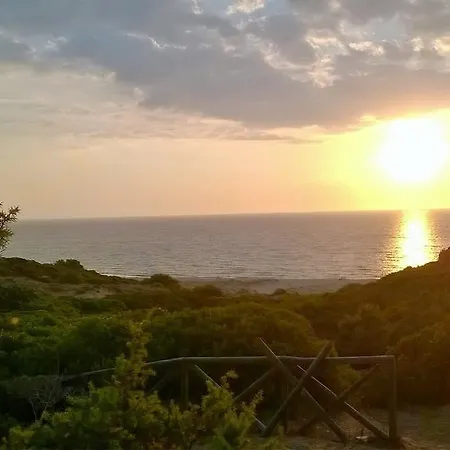 Il Villino Della Nonna B&B 토레 데이 코르사리